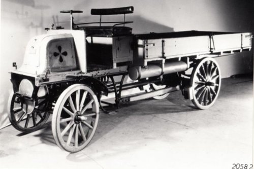 Kisah Truk Pertama di Dunia; Karya Gottlieb Daimler 1896