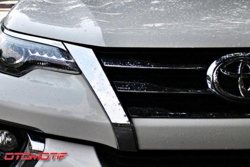 Merek Mobil Terlaris Mei 2026: Toyota Memimpin, BYD Terlempar