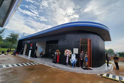 Menunggu Charging EV Lebih Nyaman, SPKLU Jadi Titik Singgah