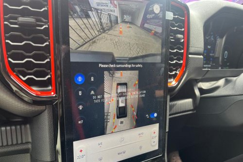 Jajal Double Cabin Ford Ranger Raptor 3.0 V6, Harga Rp 1,4 Miliar