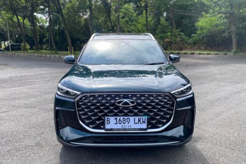 Chery Tiggo 8 CSH: SUV PHEV Modern dengan Desain Elegan