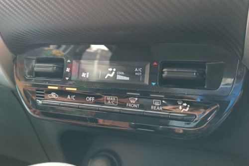 Interior Suzuki Fronx GL, Tipe Terendah Tapi Tetap Kaya Fitur