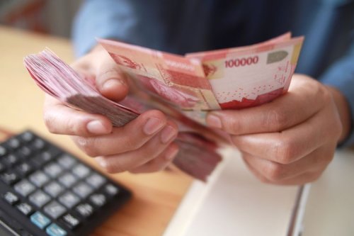 Gaji UMP Jakarta Rp 5,7 Juta, Bisakah Kredit Mobil Baru?