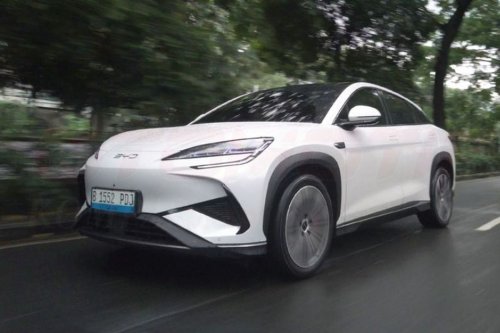 Krisis Energi Picu Adopsi EV dan Hybrid di Indonesia