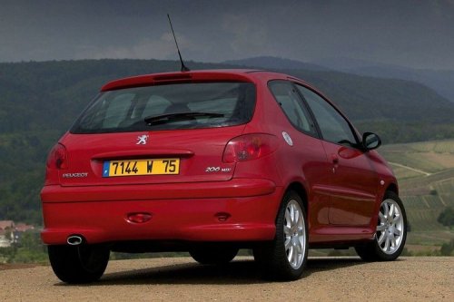 Peugeot, Kepincut Peugeot 206 Bekas, Jangan Cuma Cek Mesin dan Bodi