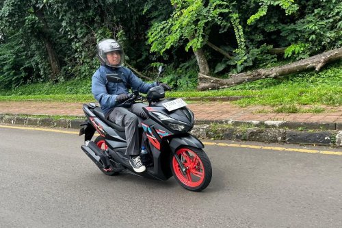 Honda, Uji Rasa Berkendara Honda Vario 125 Street, Lebih Santai buat Harian