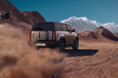 Tips Hemat Baterai Mobil Listrik untuk Perjalanan Jauh