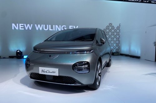Wuling, Update Harga Wuling Cloud EV: Nyaman dengan Sofa Mode