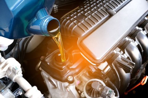 Prosedur Ganti Oli Mesin Mobil yang Benar