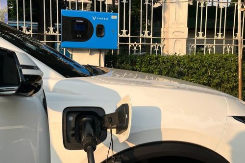 Hindari Kebiasaan Ini Saat Cas Mobil Listrik, demi Baterai Awet