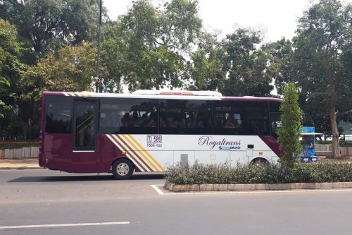 Sistem Booking Royaltrans Kacau, Transjakarta Minta Maaf