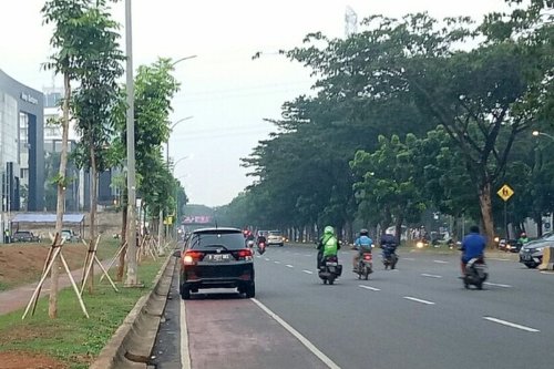 Jangan Asal Menepi, Berhenti di Pinggir Jalan Punya Risiko Besar