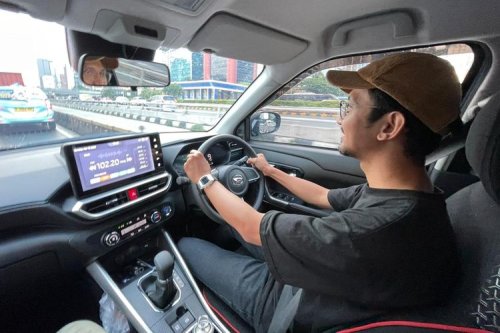 Daihatsu Rocky, Daihatsu, Fitur Unggulan Daihatsu Rocky e-Smart Hybrid di Jakarta