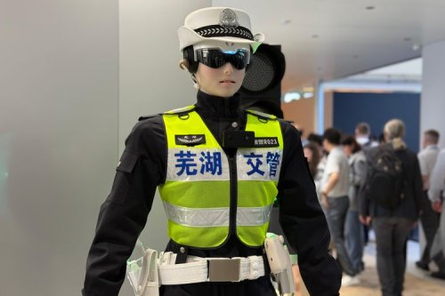 Bertemu Robot Pintar Chery, Siap Bantu Polisi Tindak Pelanggar Lalin
