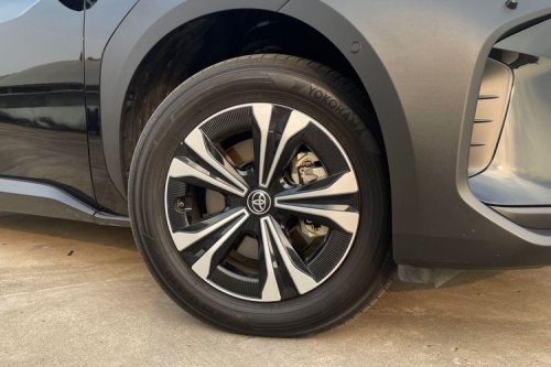 Dua Faktor Penting Saat Memilih Ban Mobil Listrik