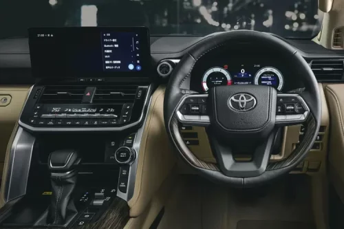 Toyota Land Cruiser 300 Hybrid Meluncur, Tenaganya 450 HP
