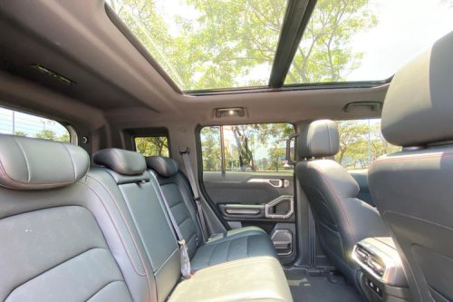 Interior Jetour T2: Layar Besar, Jok Elektrik, dan Panoramic Sunroof