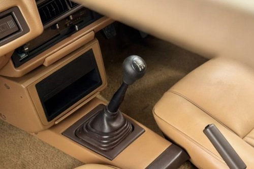 Cerita Restorasi Interior Corolla DX Ari Lasso: Ini Soal Rasa