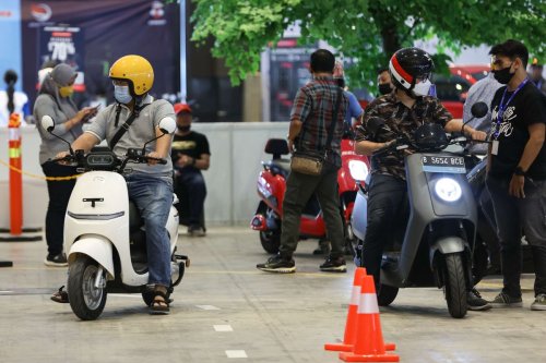 Jadwal dan Harga Tiket Pameran Kendaraan Listrik PEVS 2025