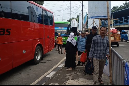 Lonjakan Arus Balik Terminal Kampung Rambutan Capai 80 Persen