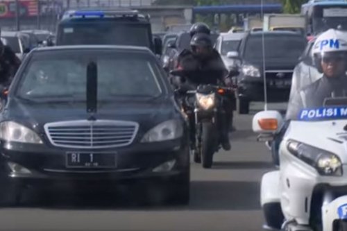 Prabowo, Iring-iringan Presiden Prabowo Berhenti di Lampu Merah, Netizen: Hal Sederhana yang Mewah