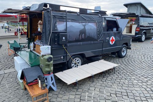 Kijang Kotak 1983 Disulap Jadi Campervan, Unik dan Tangguh