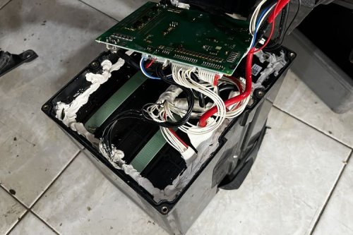 Selisih Tegangan Antar Sel Baterai Motor Listrik Bukan Masalah Sepele