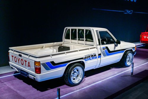 Setengah Abad Evolusi Toyota Hilux