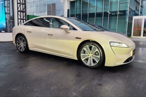 Mengapa Chery Belum Tertarik Pasarkan Sedan di Indonesia?