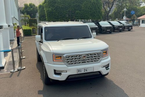 Sejumlah Menteri Mulai Gunakan Mobil Maung Buatan Pindad