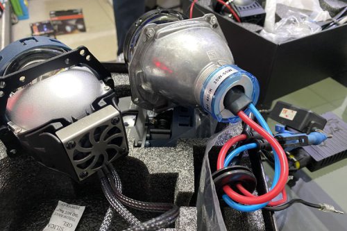 Jangan Keliru, Ini Beda Lampu Biled, HID dan LED pada Mobil