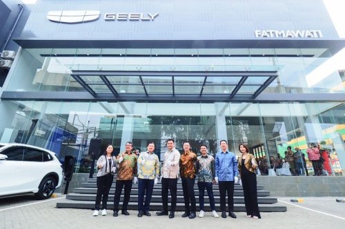 Geely, Lengkapi 22 Jaringan di Indonesia, Geely Resmikan Diler Baru