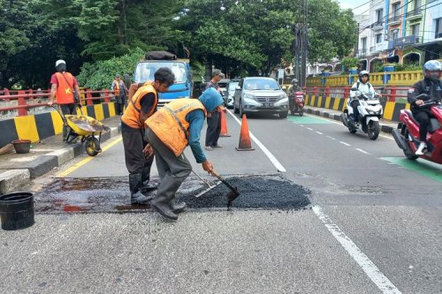 Polisi dan Dinas Bina Marga Percepat Perbaikan Jalan Rusak