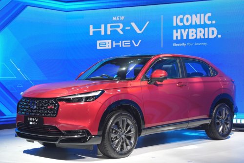 Tren Konsumen Beralih ke HR-V Hybrid di 2025