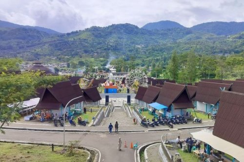 Kerap Macet Horor, Kenapa Orang Tidak Kapok Wisata ke Puncak?