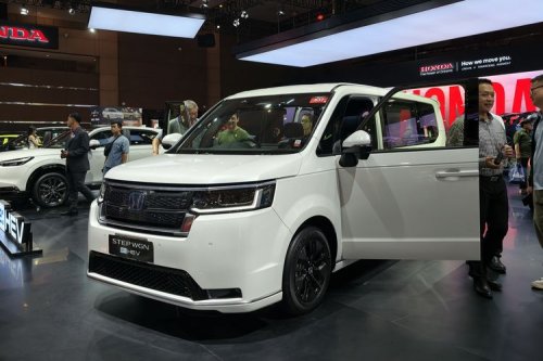 Diskon MPV Hybrid dan EV di IIMS 2026: M6, Darion, sampai Zenix