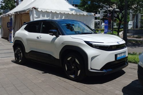Toyota, Toyota Urban Cruiser, Jajal Mobil Listrik Toyota Urban Cruiser di Astra Auto Fest 2025