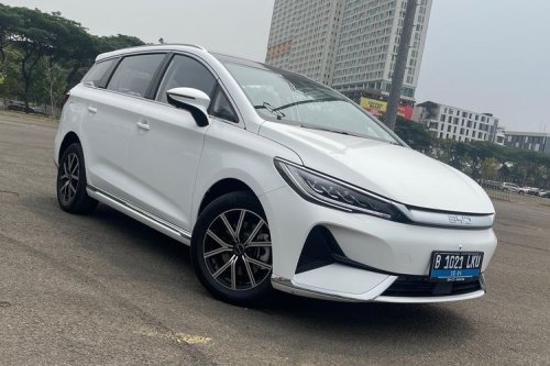 BYD, Komparasi MPV Listrik Rp 400 Jutaan: BYD M6 Vs Aletra L8 EV