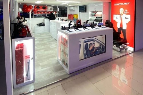 Gerai Otomotif Berkonsep Lifestyle Resmi Dibuka di Jakarta