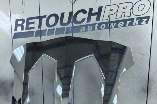Mobil Tampil Menyala dengan Modifikasi Cat Chrome, Segini Biayanya