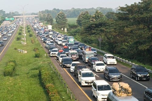 Update, Contraflow dan One Way Masih Berlaku di Tol Jakarta–Cikampek
