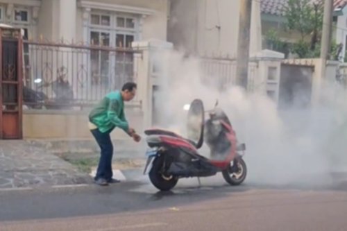 Polytron Tanggapi Insiden Motor Listrik Ojol yang Terbakar