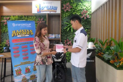 FIFGroup Resmikan Kantor Baru dan Panel Surya di Bekasi