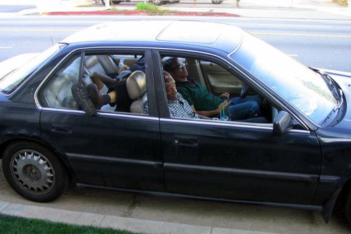 Bahaya, Jangan Tidur di Mobil dengan Kondisi AC Menyala