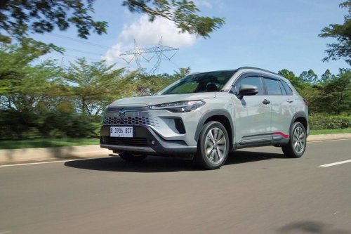 Update Harga Toyota Corolla Cross 2025: Cek Varian dan Fitur Terbaru