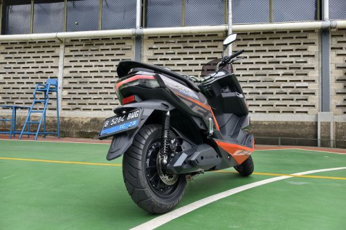 Fitur Unggulan Polytron Fox 350, Cruise Control dan Hill Start Assist