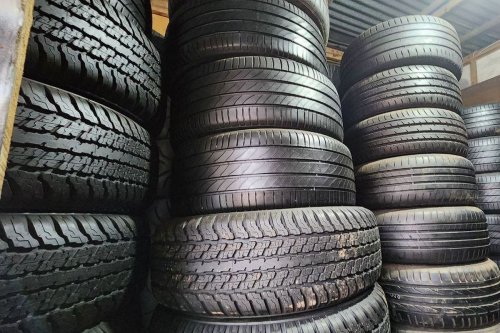 Hindari Kerugian Saat Beli Ban Bekas Mobil