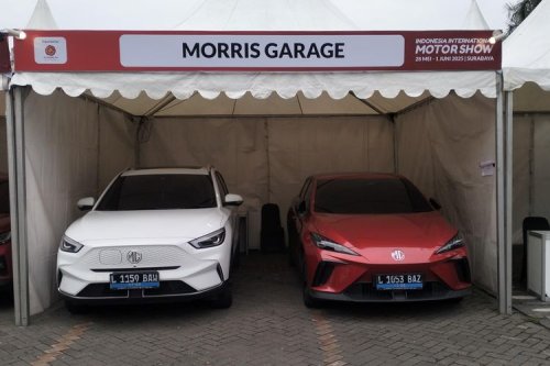 MG, MG Bawa Jajaran Kendaraan Elektrifikasi di IIMS Surabaya 2025