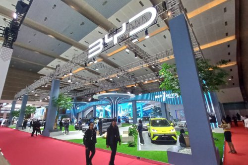 BYD Lengkapi Varian Mobil Listrik Andalannya di IIMS 2026
