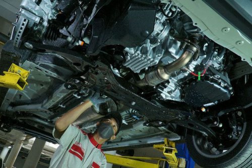 Deteksi Dini Masalah Mesin Mobil Lewat Asap Knalpot